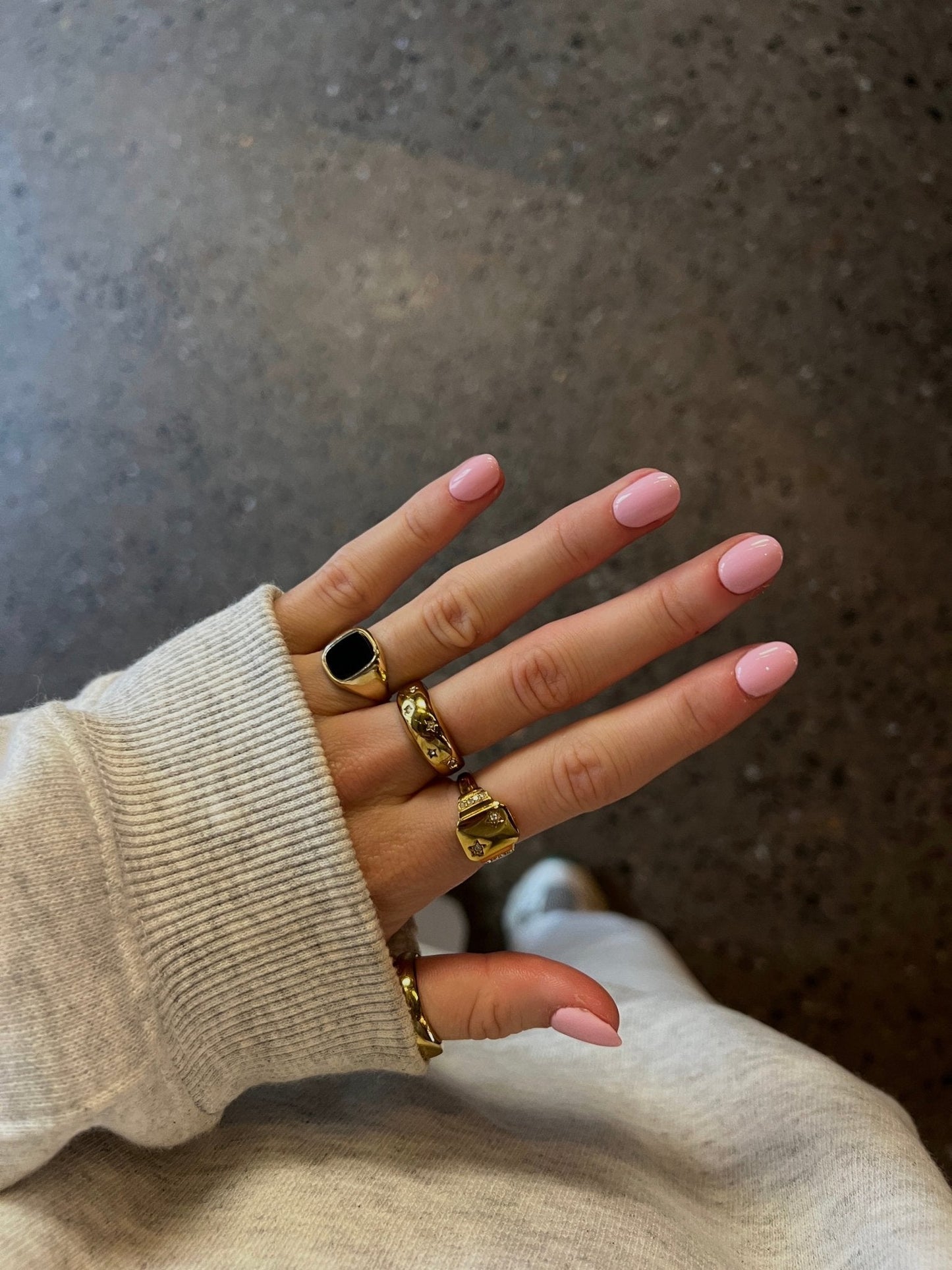 Reeva Dome Ring Gold-3